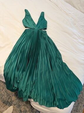 Abercrombie & Fitch green pleated dress NWT